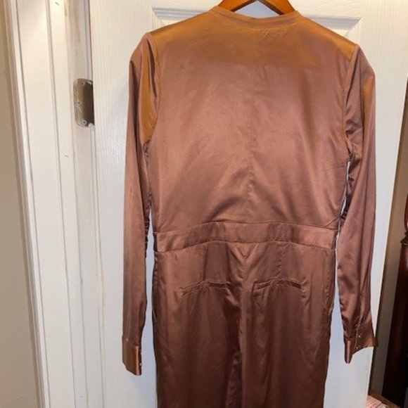 GOLD JLUX LABEL JUMPSUIT - Picture 4 of 8